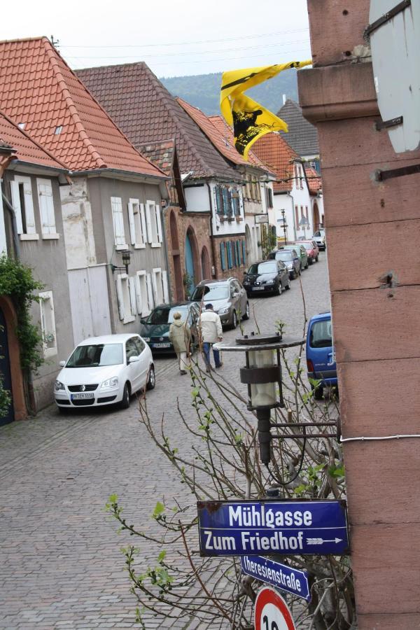 Zum Weinsticher, Weingut Anlag/Nichterlein Rhodt unter Rietburg Kültér fotó